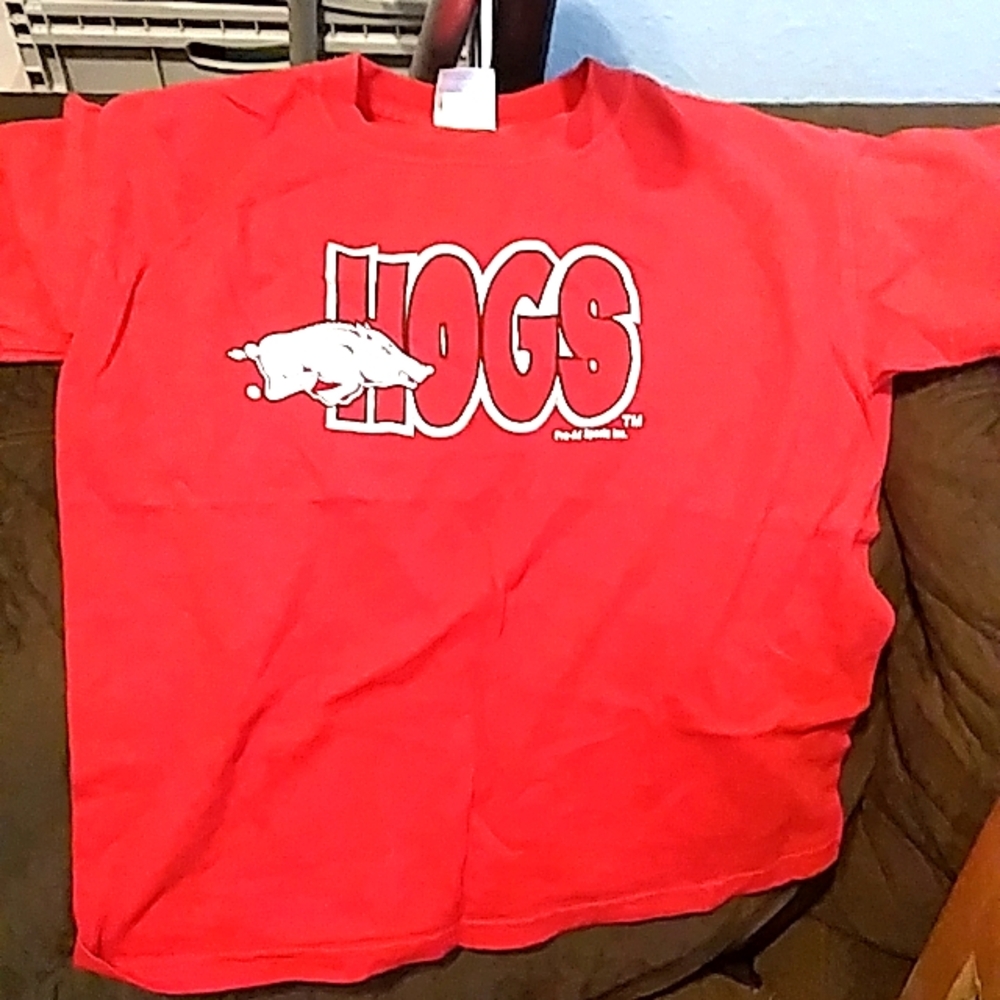 Sports hogs tshirt